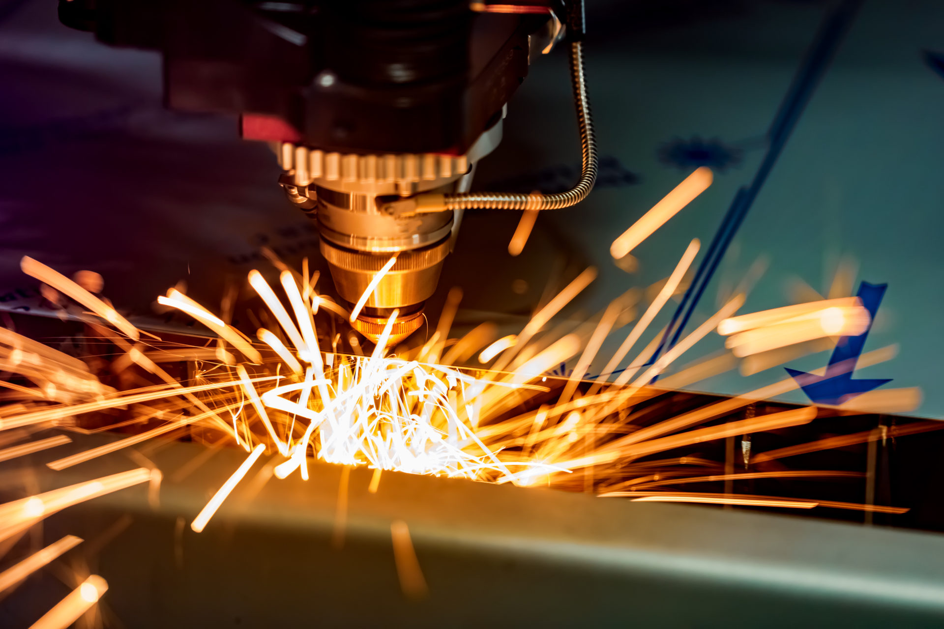 F&P - Zeit für Heldinnen und Helden- Eder Blechbau Auftragsfertigung Beispiel CNC Laser Cutting